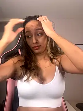 DianaHopson online show from October 3, 11:35 pm