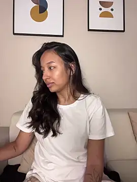 DianaHopson online show from April 10, 1:22 am