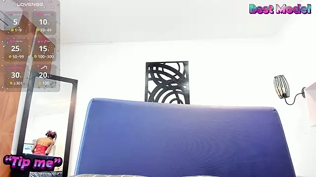 Shanelle   online show from January 26, 4:51 pm