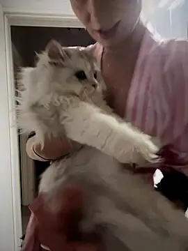 Ella Charm online show from October 17, 3:58 pm