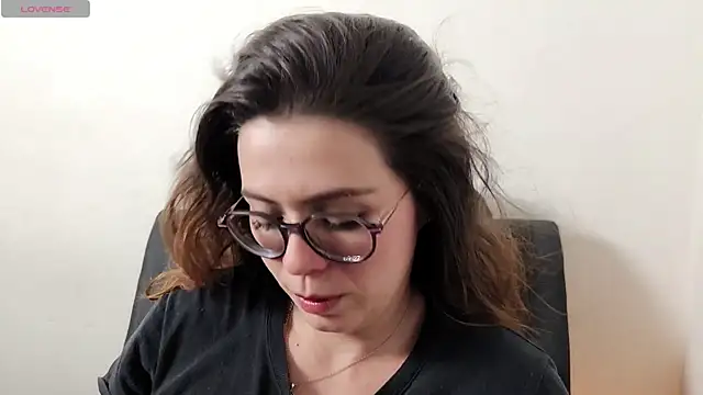 irinasweet27 online show from October 26, 12:05 am