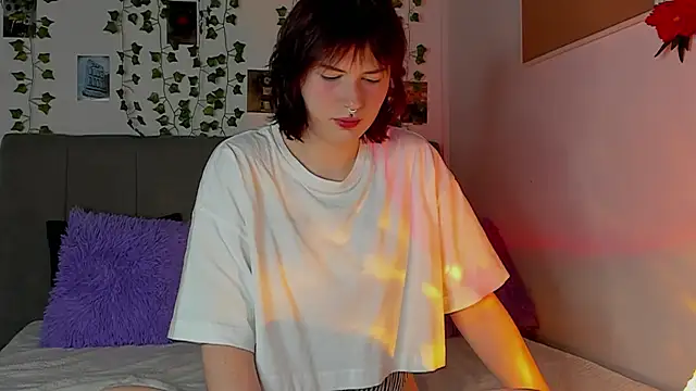 Snapshot of miss_Lizzy chatting on December 5, 1:14 am miss Lizzy online show from December 5, 1:14 am