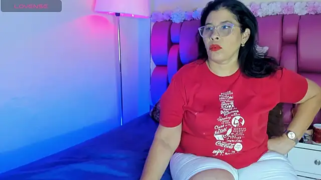 Snapshot of desire_matture chatting on March 1, 7:37 pm desire matture online show from March 1, 7:37 pm