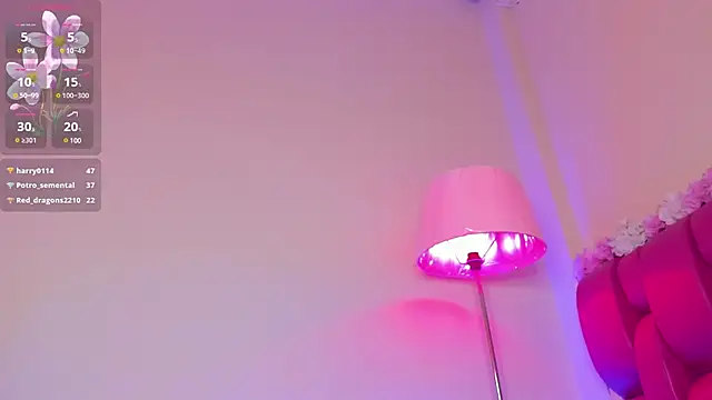 Snapshot of desire_matture chatting on March 10, 10:45 pm desire matture online show from March 10, 10:45 pm