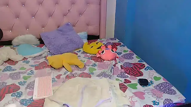 sexycandy07 online show from September 28, 12:05 am