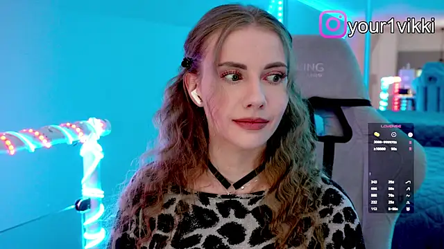 Vikki Cheese online show from November 10, 7:57 pm