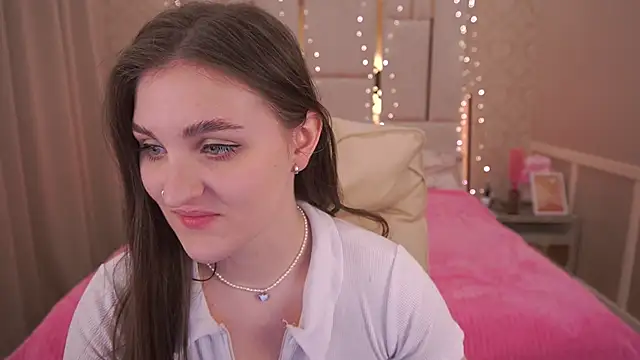 EmmyCharmm online show from September 15, 5:51 am