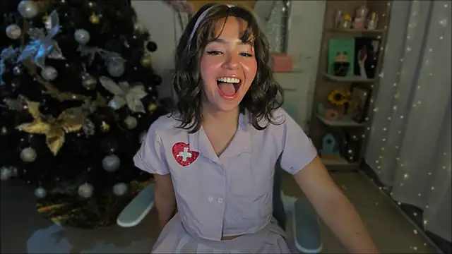 Snapshot of Olivia_xd_ chatting on November 23, 5:40 am Olivia xd online show from November 23, 5:40 am