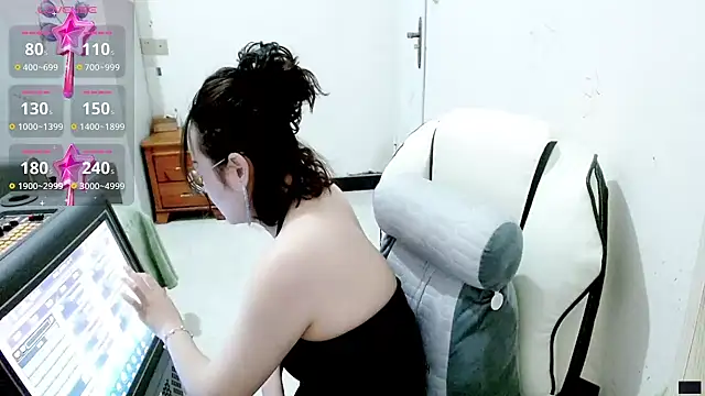 -orange  online show from March 18, 2:47 am