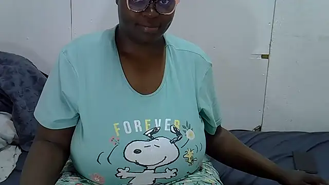 MamaGotYou online show from January 15, 11:00 am