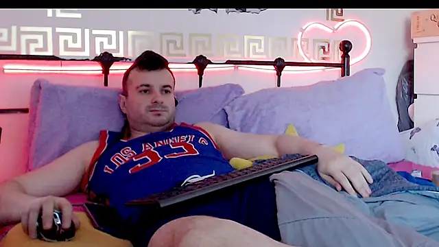 Snapshot of erotico69xxx chatting on October 4, 10:35 am erotico69xxx online show from October 4, 10:35 am