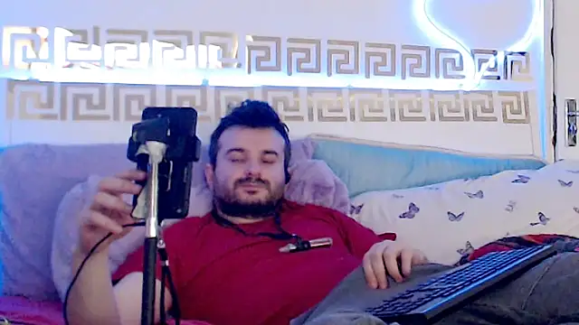 Snapshot of erotico69xxx chatting on November 3, 1:23 pm erotico69xxx online show from November 3, 1:23 pm