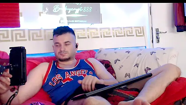 Snapshot of erotico69xxx chatting on December 1, 12:43 pm erotico69xxx online show from December 1, 12:43 pm