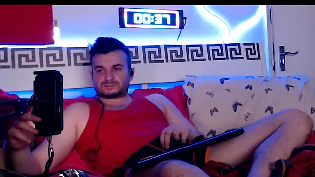 Snapshot of erotico69xxx chatting on December 18, 12:38 am erotico69xxx online show from December 18, 12:38 am