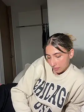 Snapshot of Ameellie chatting on February 16, 11:26 pm Ameellie online show from February 16, 11:26 pm