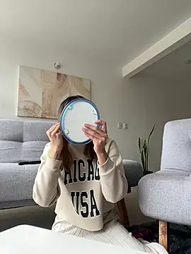 Snapshot of Ameellie chatting on February 27, 2:43 pm Ameellie online show from February 27, 2:43 pm