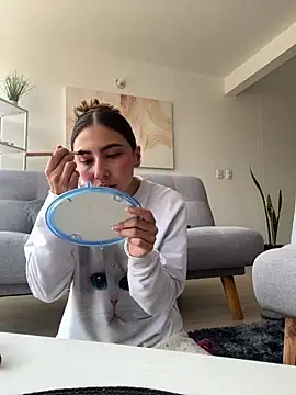 Snapshot of Ameellie chatting on February 28, 4:10 pm Ameellie online show from February 28, 4:10 pm