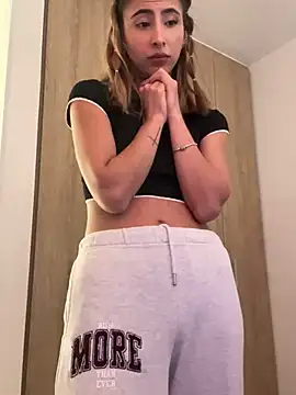 Snapshot of Ameellie chatting on March 12, 6:22 pm Ameellie online show from March 12, 6:22 pm