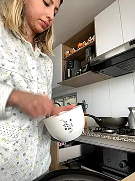 Snapshot of Ameellie chatting on September 13, 4:07 pm Ameellie online show from September 13, 4:07 pm