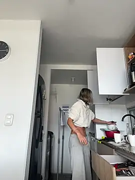 Snapshot of Ameellie chatting on November 19, 3:56 pm Ameellie online show from November 19, 3:56 pm