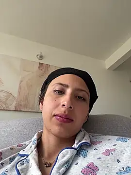 Snapshot of Ameellie chatting on November 23, 2:17 pm Ameellie online show from November 23, 2:17 pm