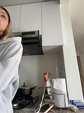 Snapshot of Ameellie chatting on January 11, 4:01 pm Ameellie online show from January 11, 4:01 pm