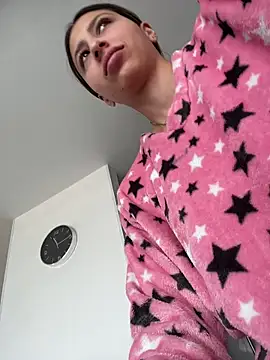 Snapshot of Ameellie chatting on February 6, 3:48 pm Ameellie online show from February 6, 3:48 pm