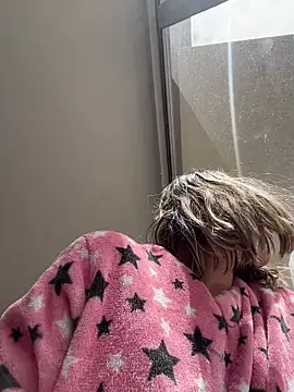 Snapshot of Ameellie chatting on February 8, 3:26 pm Ameellie online show from February 8, 3:26 pm