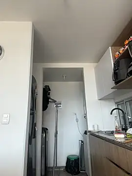 Snapshot of Ameellie chatting on February 11, 3:28 pm Ameellie online show from February 11, 3:28 pm