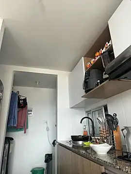 Snapshot of Ameellie chatting on February 13, 3:52 pm Ameellie online show from February 13, 3:52 pm