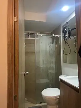 Snapshot of Ameellie chatting on February 17, 6:14 pm Ameellie online show from February 17, 6:14 pm