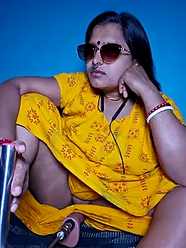 Snapshot of IsabellaEtthan_Emmanuelah chatting on January 3, 4:27 pm IsabellaEtthan Emmanuelah online show from January 3, 4:27 pm