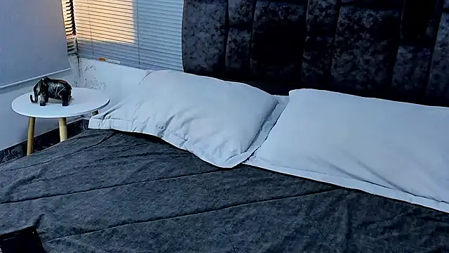 Zack Froone online show from December 2, 1:02 pm