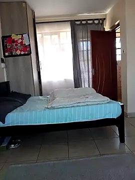 Snapshot of skiihot chatting on December 15, 10:30 am skiihot online show from December 15, 10:30 am