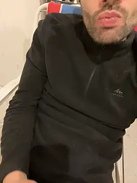 Snapshot of athenphysics chatting on January 7, 7:38 pm athenphysics online show from January 7, 7:38 pm