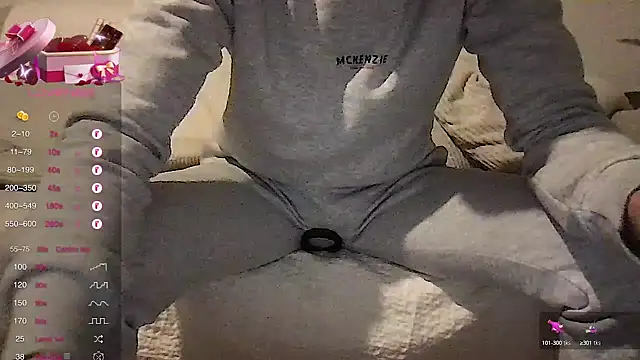 Snapshot of athenphysics chatting on January 12, 4:40 pm athenphysics online show from January 12, 4:40 pm