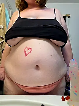 Snapshot of virgieblanca chatting on December 5, 3:48 am virgieblanca online show from December 5, 3:48 am