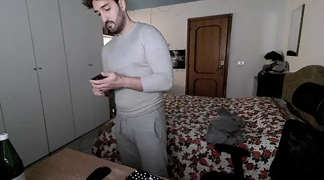 Snapshot of Alexox02 chatting on January 4, 8:48 pm Alexox02 online show from January 4, 8:48 pm