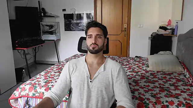 Snapshot of Alexox02 chatting on October 25, 2:24 pm Alexox02 online show from October 25, 2:24 pm