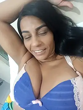 Snapshot of casal7722 chatting on February 1, 1:23 am casal7722 online show from February 1, 1:23 am