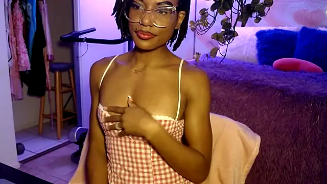 CocoSage online show from December 4, 11:46 pm