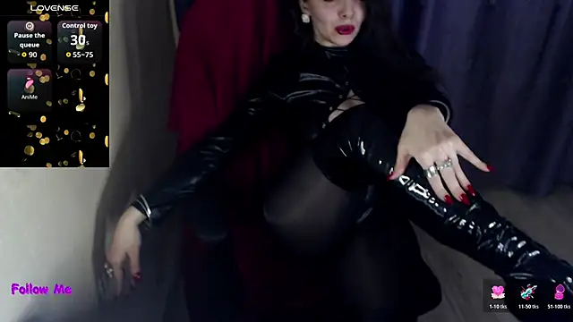 mia-joy online show from April 2, 9:18 am