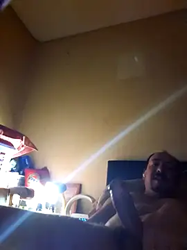 Snapshot of antoniox1978 chatting on February 24, 4:26 pm antoniox1978 online show from February 24, 4:26 pm