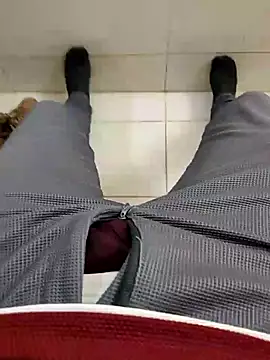 samlord261 online show from December 7, 5:26 am