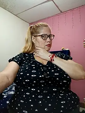 EllisW8 online show from March 6, 10:26 pm