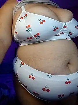 EllisW8 online show from September 17, 11:23 am