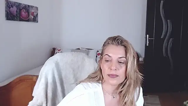 Snapshot of evamaria2024 chatting on January 13, 7:32 am evamaria2024 online show from January 13, 7:32 am