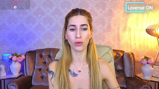 Snapshot of Sexy_Lava chatting on November 6, 6:58 am Sexy Lava online show from November 6, 6:58 am