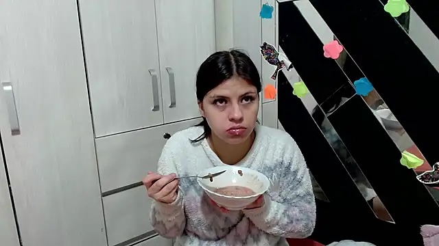 katery wok11 online show from February 3, 8:14 pm