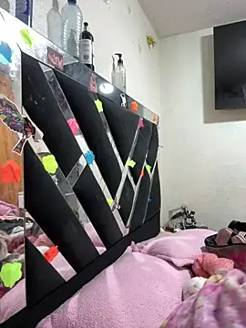 katery wok11 online show from March 12, 8:15 pm